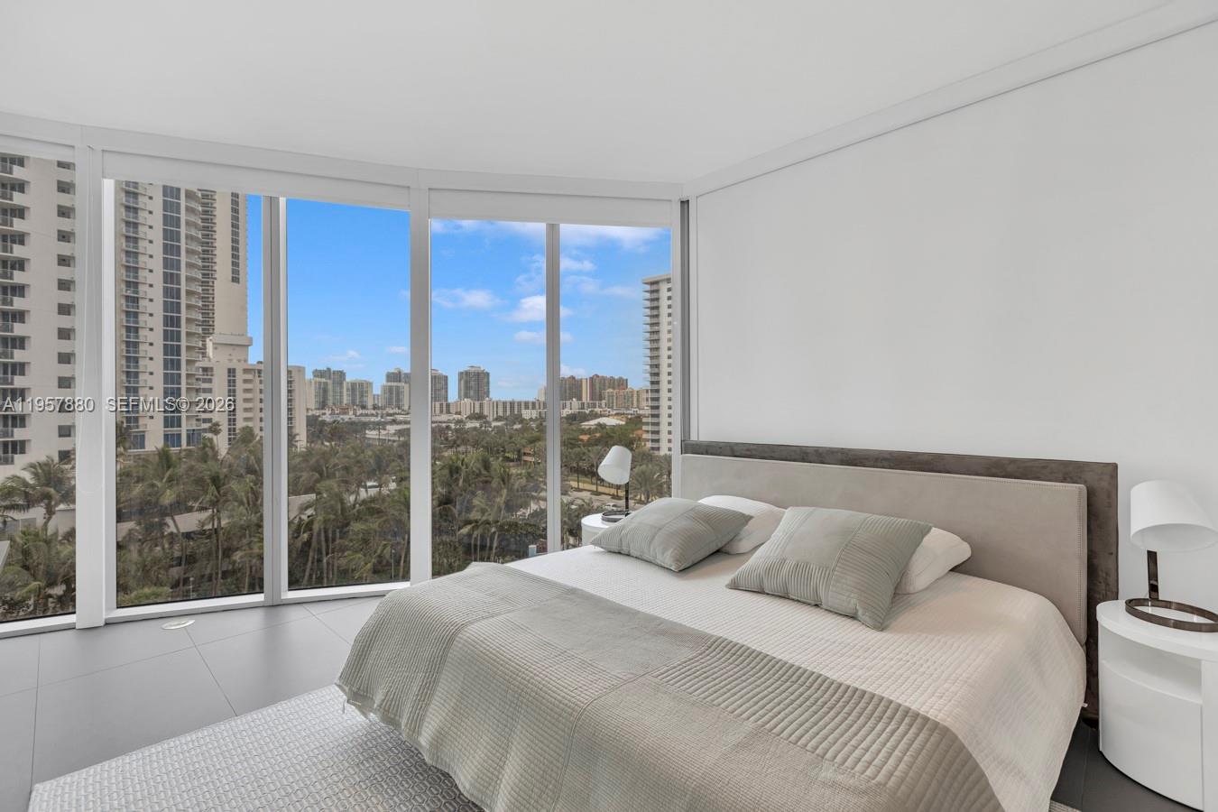 17475 Collins Ave #304, Sunny Isles Beach FL 33160
