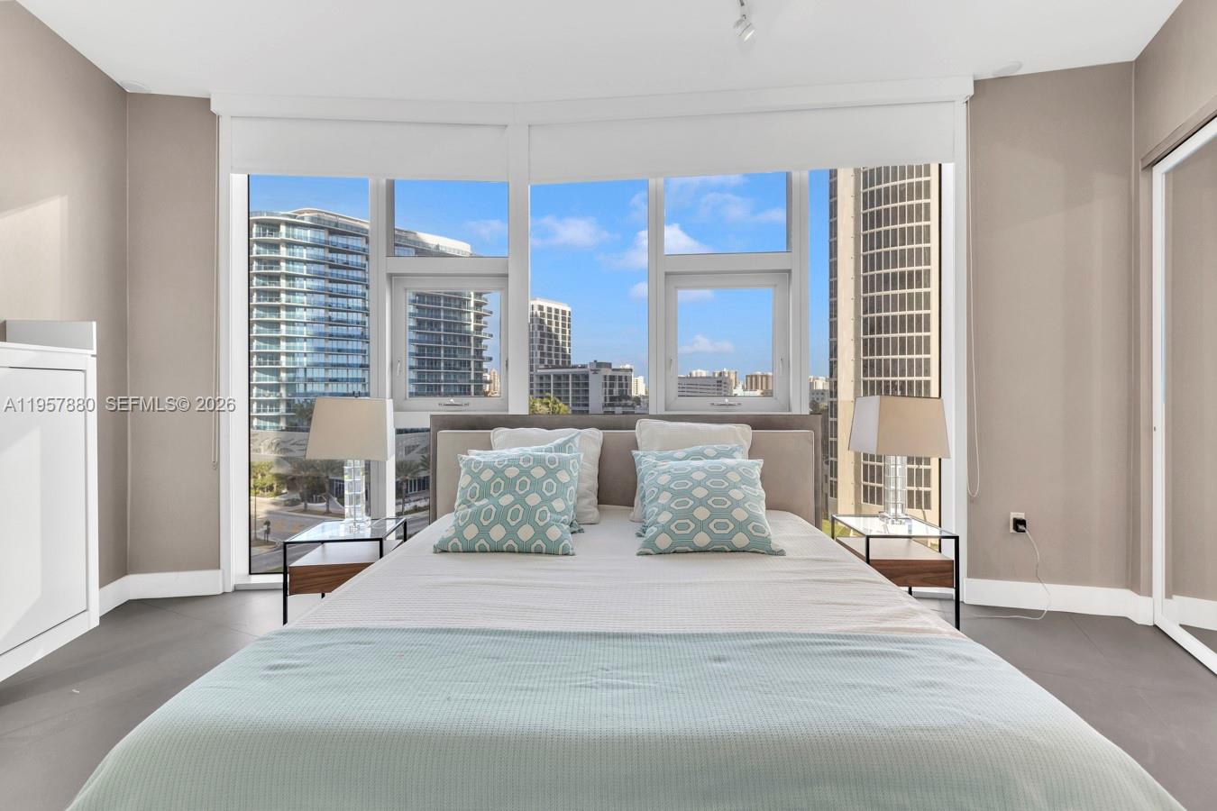 17475 Collins Ave #304, Sunny Isles Beach FL 33160