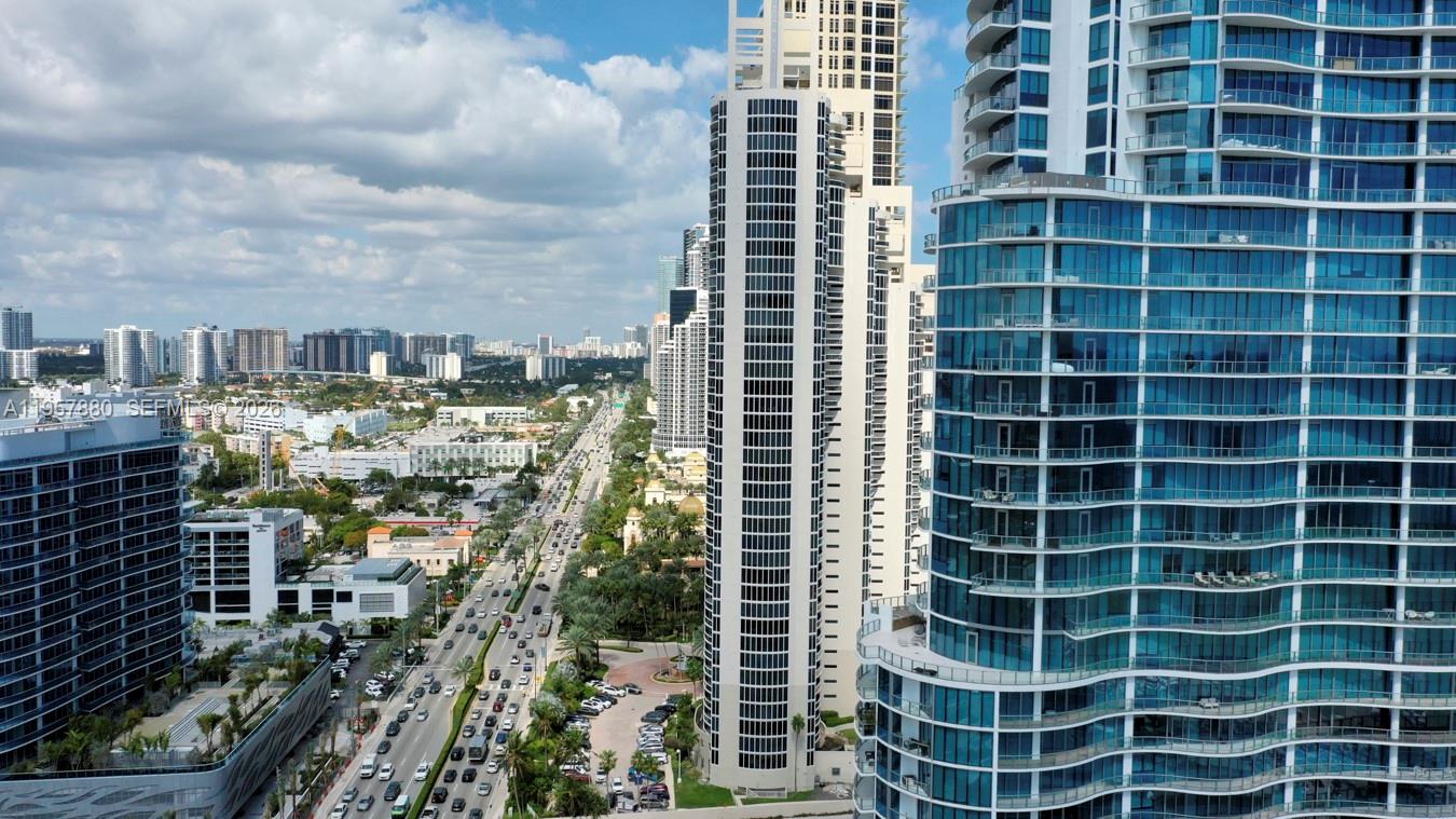 17475 Collins Ave #304, Sunny Isles Beach FL 33160