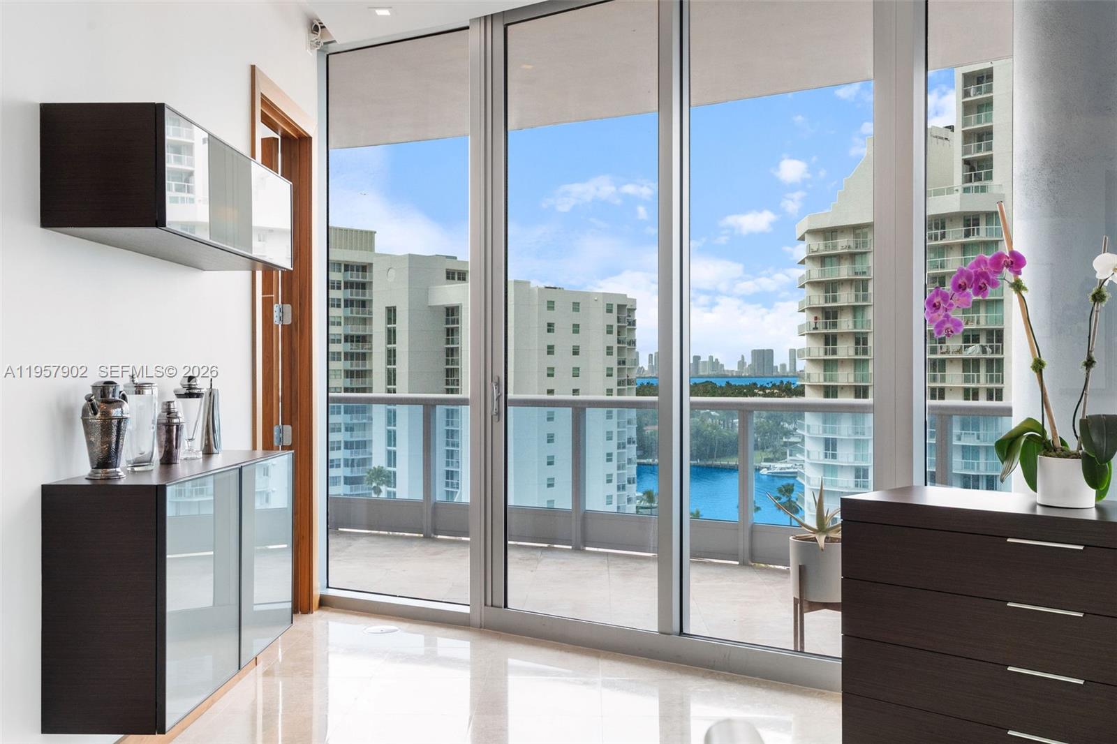 5959 Collins Ave #1001, Miami Beach FL 33140