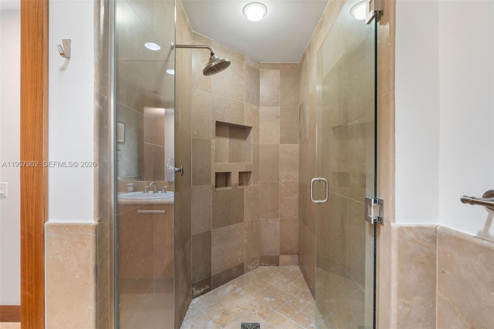 5959 Collins Ave #1001, Miami Beach FL 33140