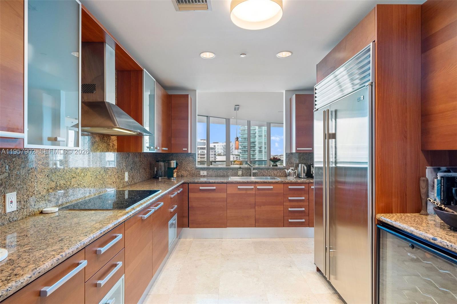 5959 Collins Ave #1001, Miami Beach FL 33140