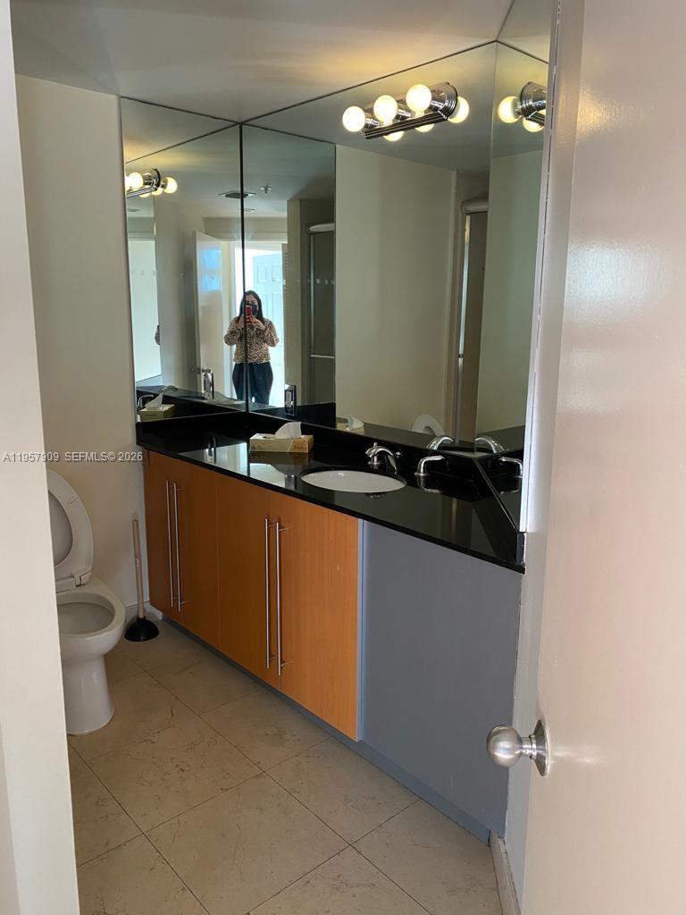 701 Brickell Key Blvd #1902, Miami FL 33131