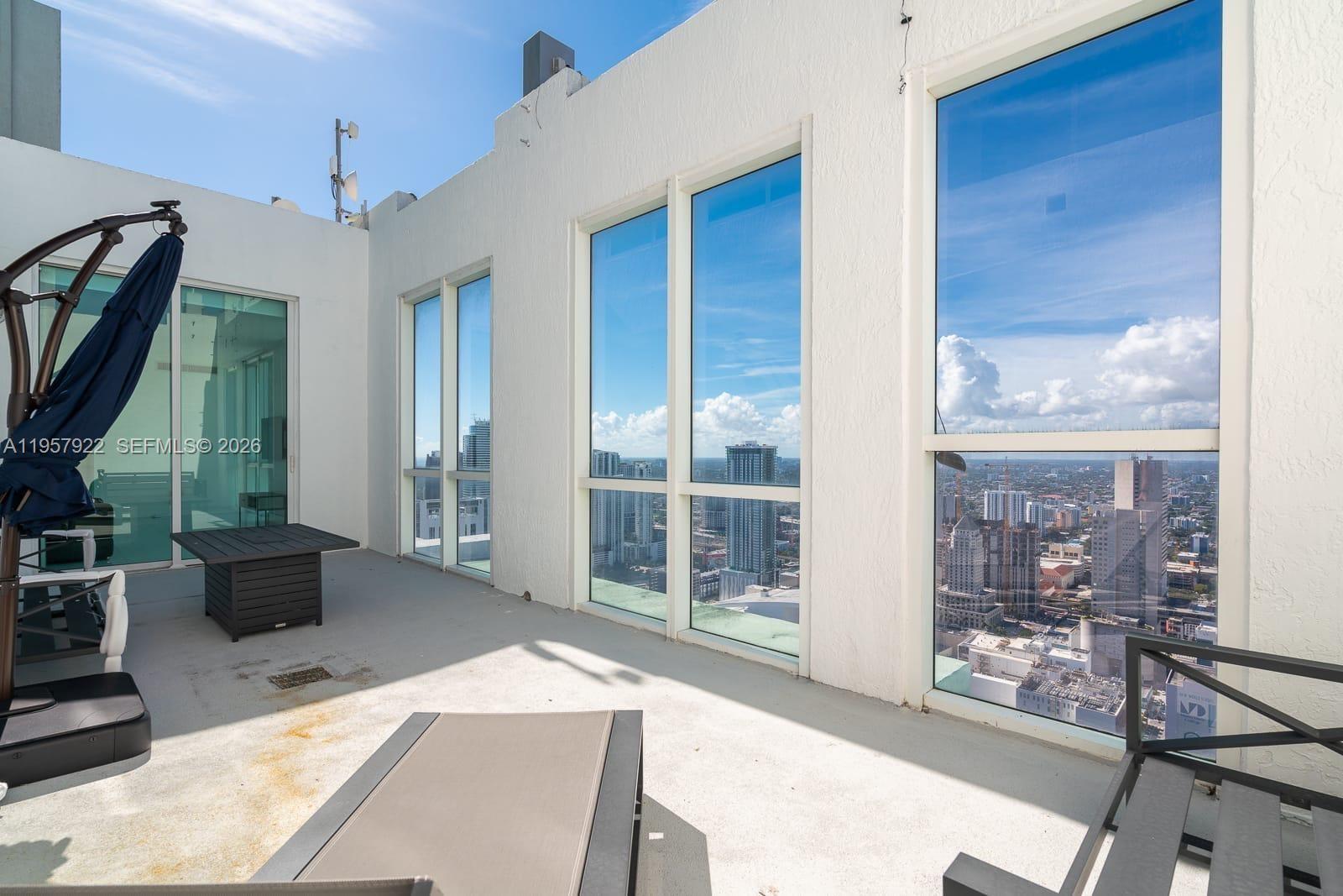 253 NE 2nd St #4904, Miami FL 33132