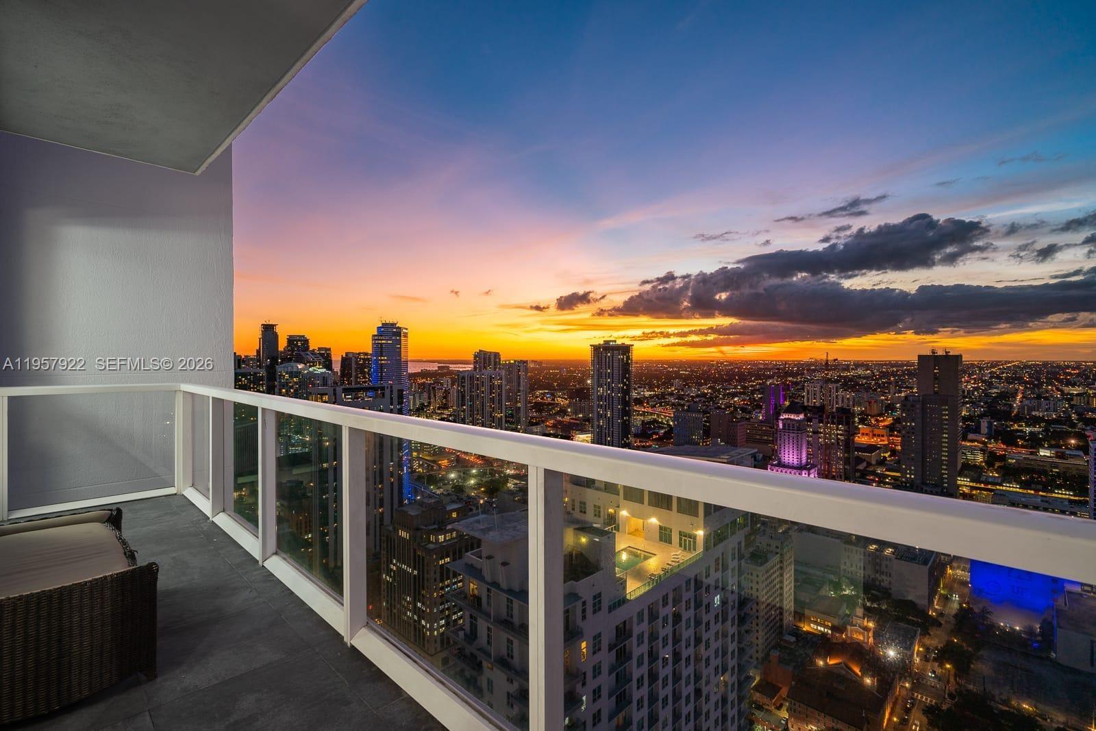 253 NE 2nd St #4904, Miami FL 33132