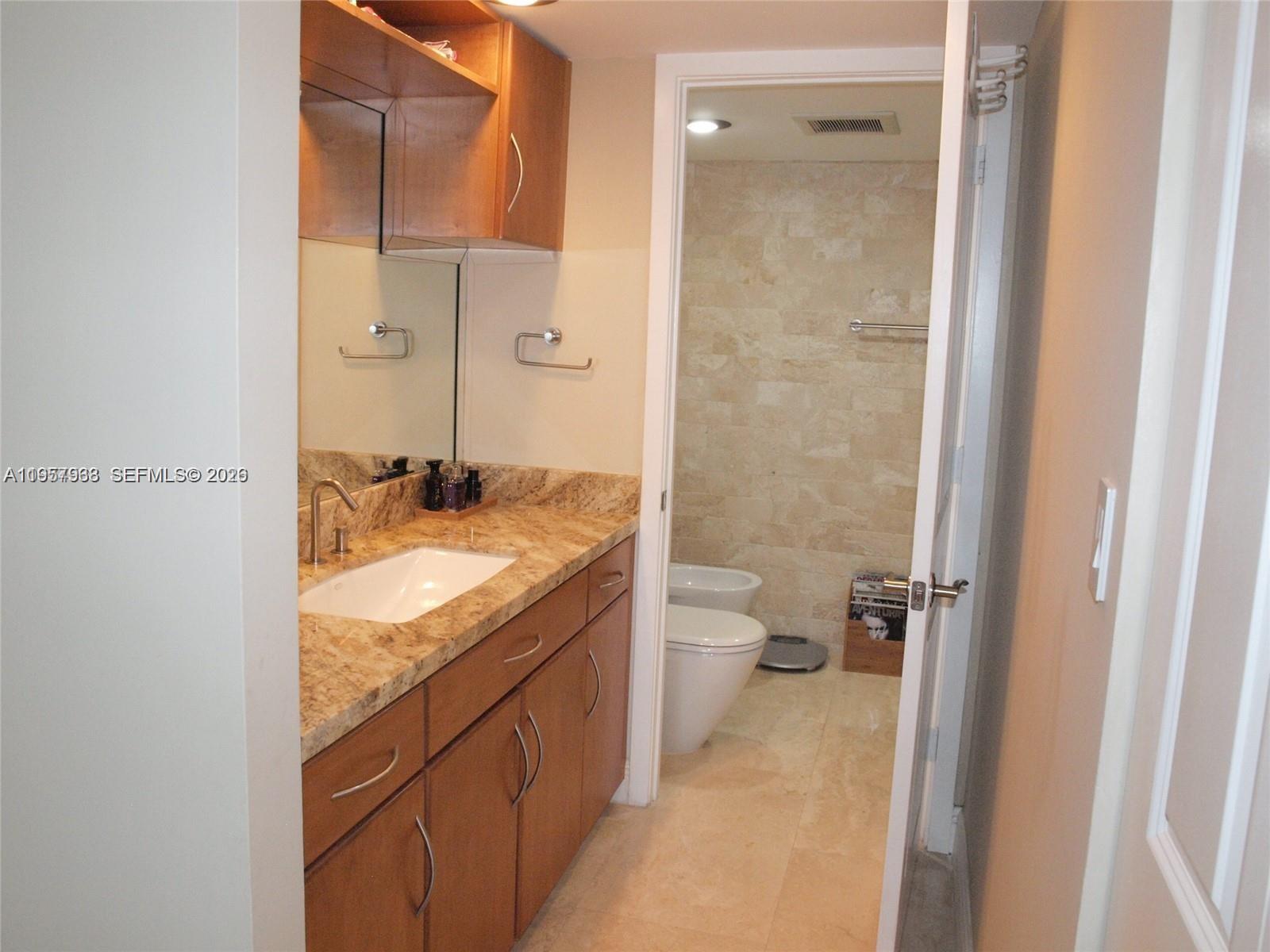 1901 Brickell Ave #B1714, Miami FL 33129