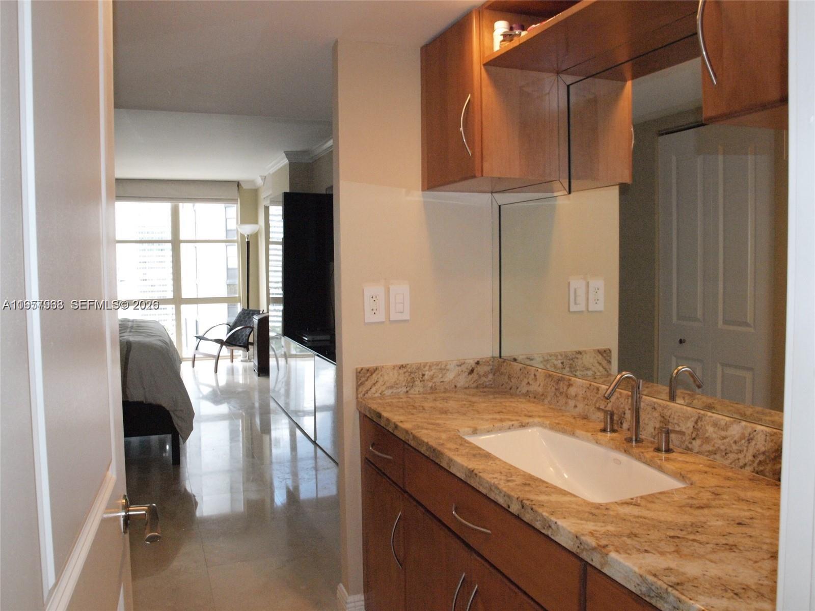 1901 Brickell Ave #B1714, Miami FL 33129