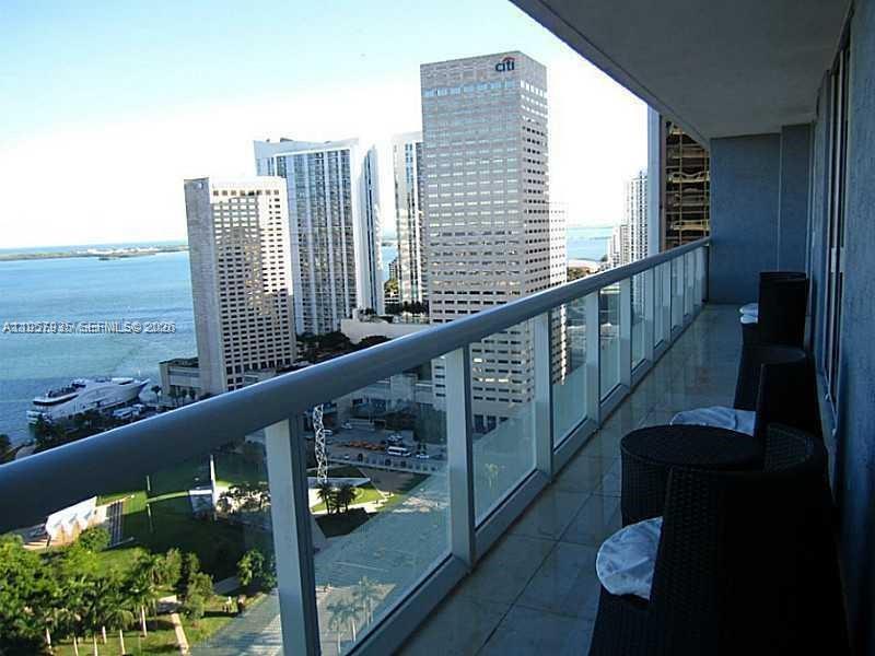 50 Biscayne Blvd #2808, Miami FL 33132