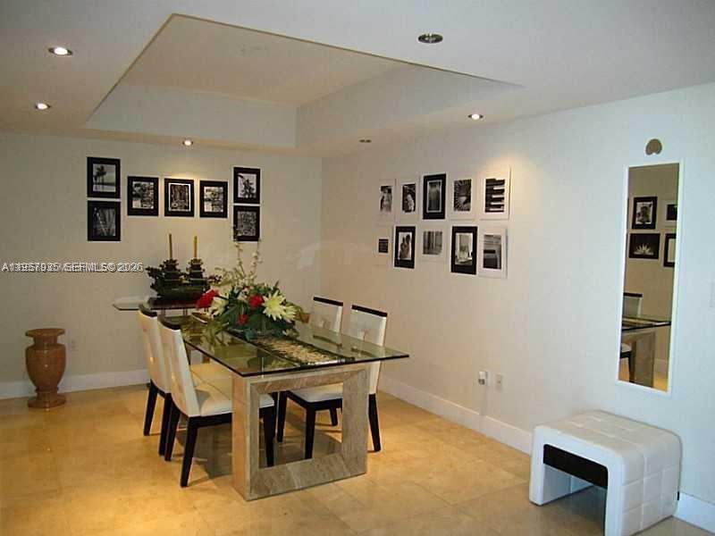 50 Biscayne Blvd #2808, Miami FL 33132