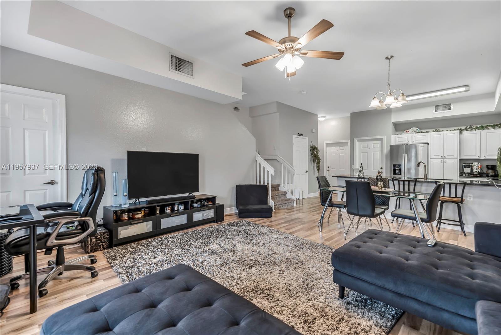 7401 Palomino Dr #114-1, Davie FL 33024