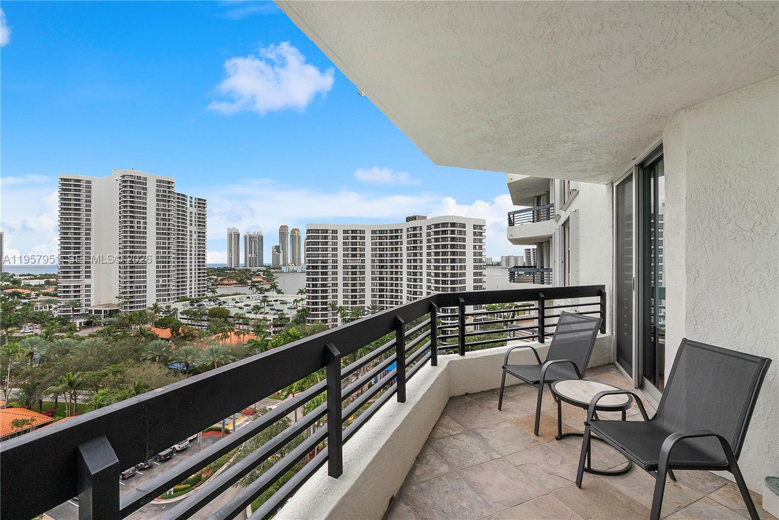 3500 Mystic Pointe Dr #1407, Aventura FL 33180