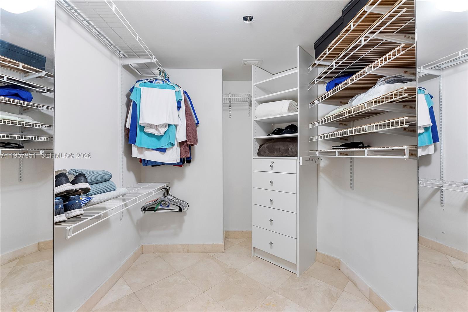 3500 Mystic Pointe Dr #1407, Aventura FL 33180