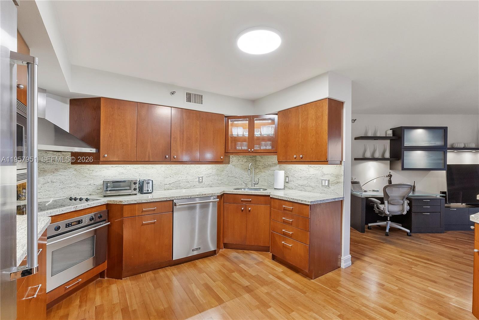 3500 Mystic Pointe Dr #1407, Aventura FL 33180