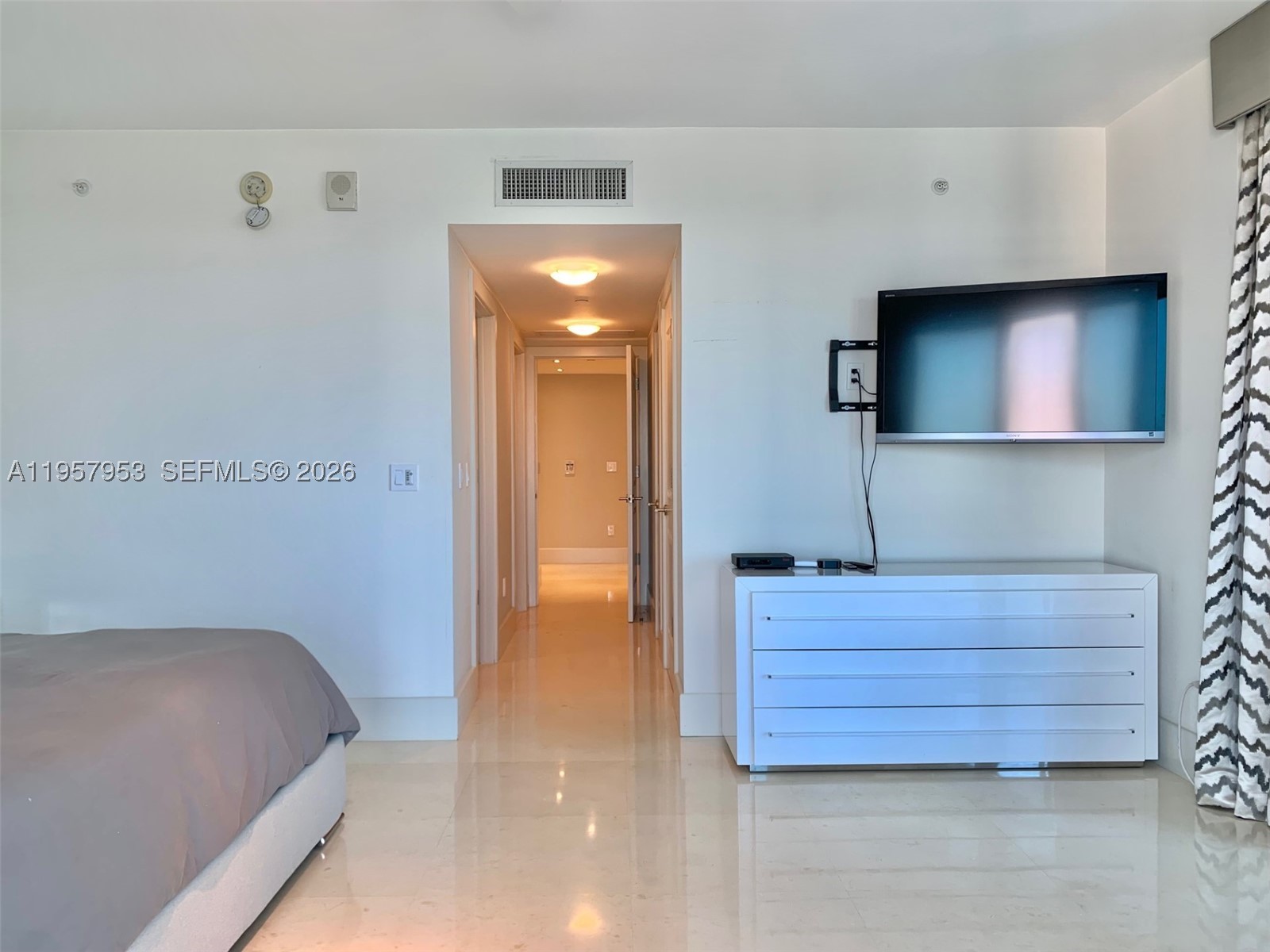 3101 S Ocean Dr #1701, Hollywood FL 33019