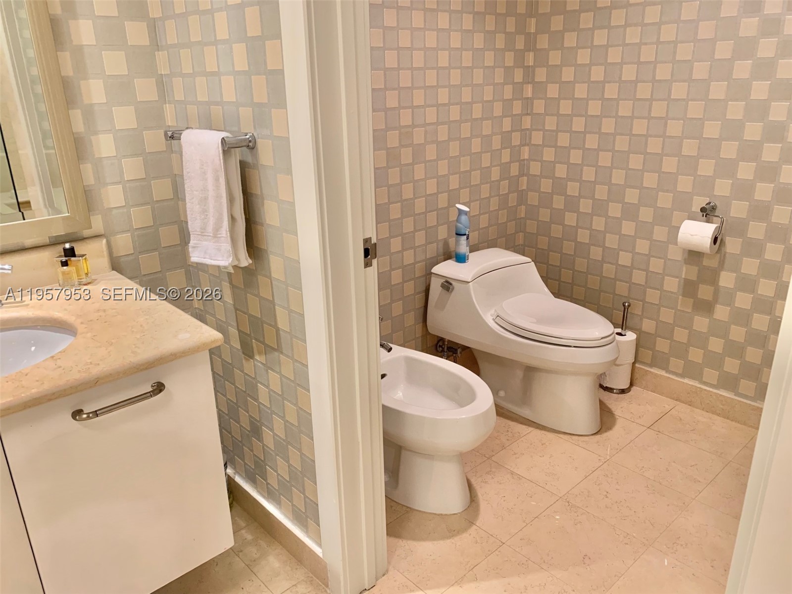 3101 S Ocean Dr #1701, Hollywood FL 33019