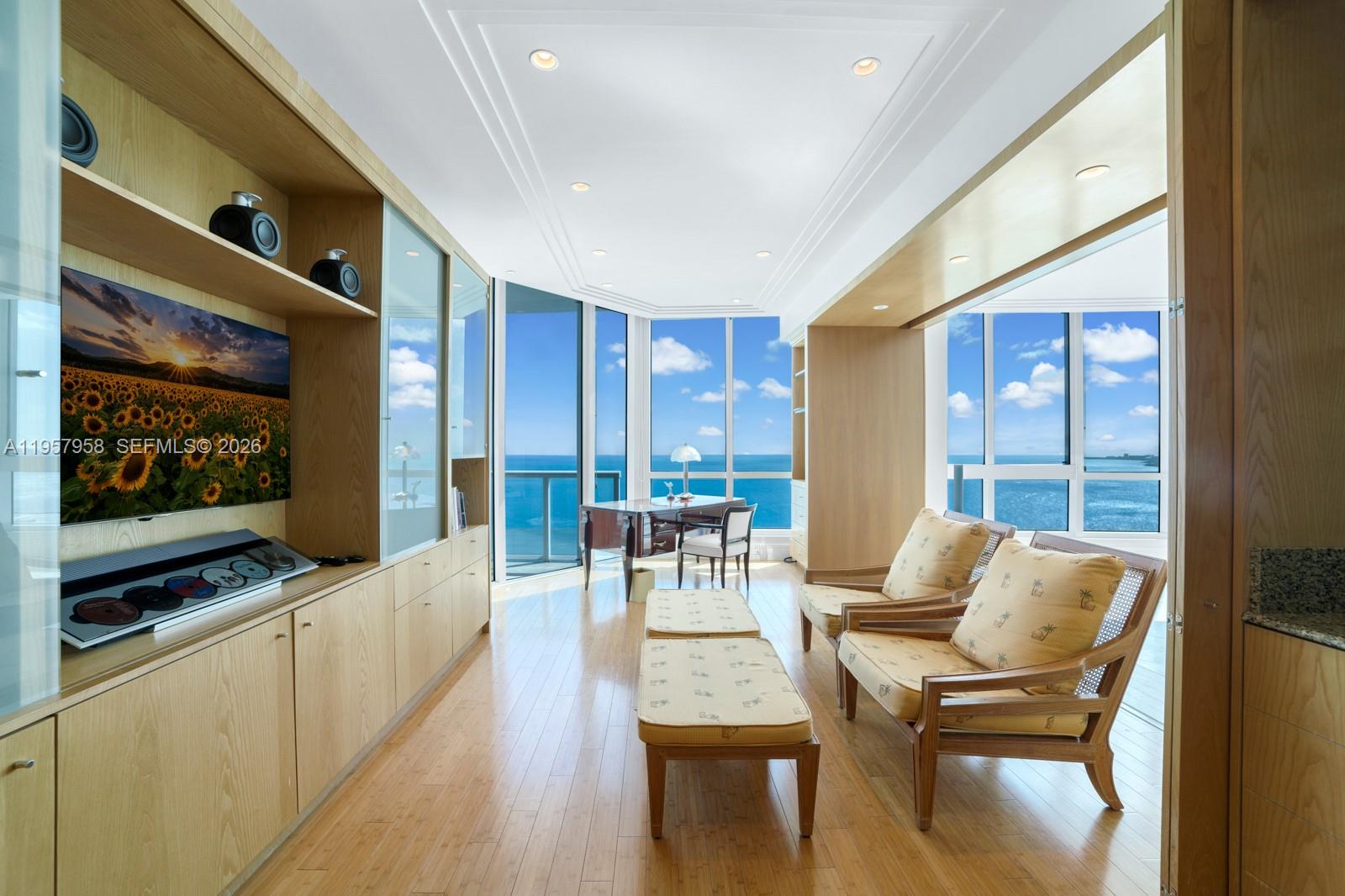 100 S Pointe Dr #3403, Miami Beach FL 33139
