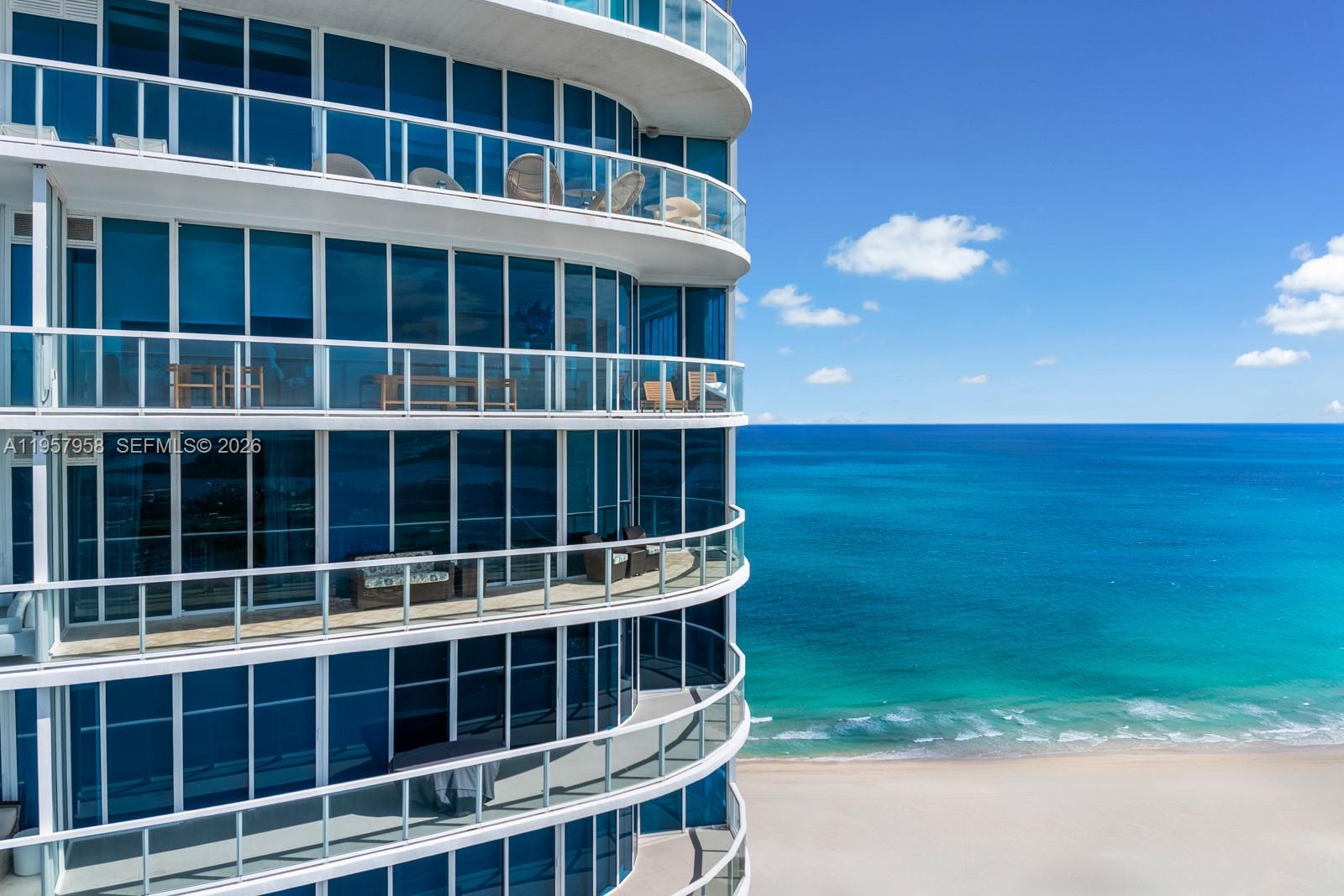 100 S Pointe Dr #3403, Miami Beach FL 33139