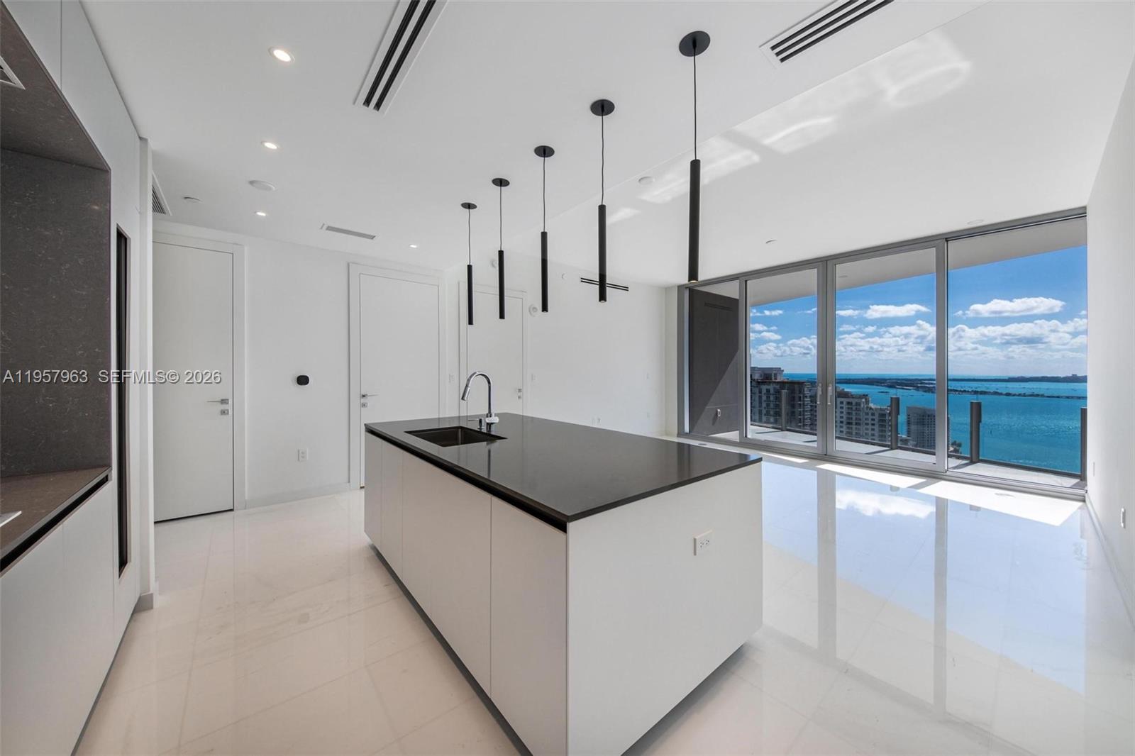 300 Biscayne Boulevard Way #3506W, Miami FL 33131