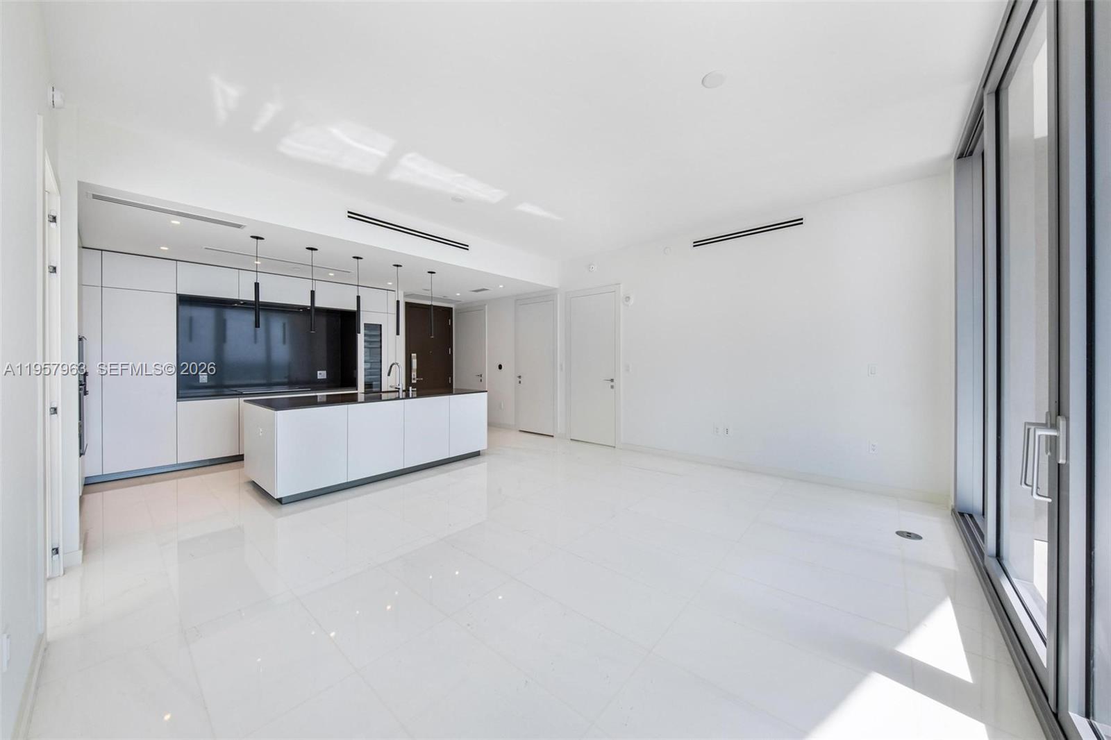 300 Biscayne Boulevard Way #3506W, Miami FL 33131