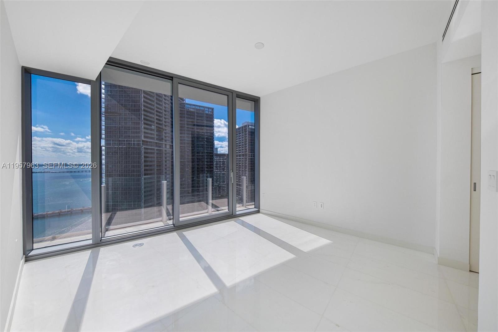 300 Biscayne Boulevard Way #3506W, Miami FL 33131