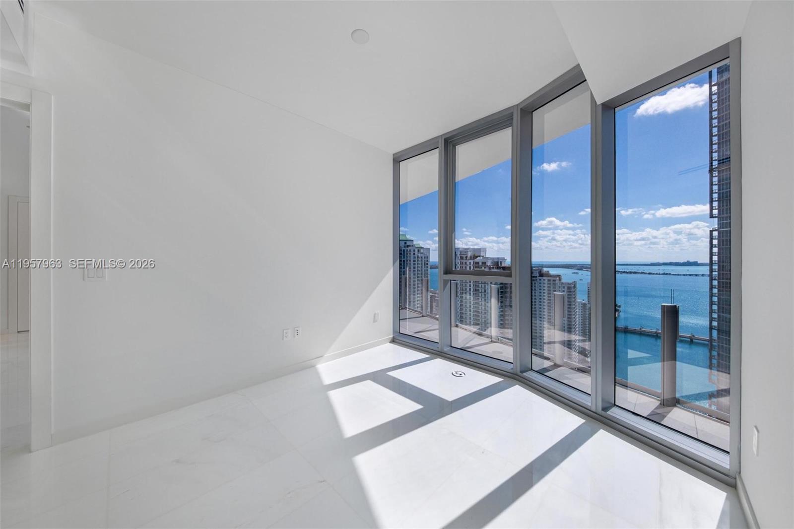 300 Biscayne Boulevard Way #3506W, Miami FL 33131