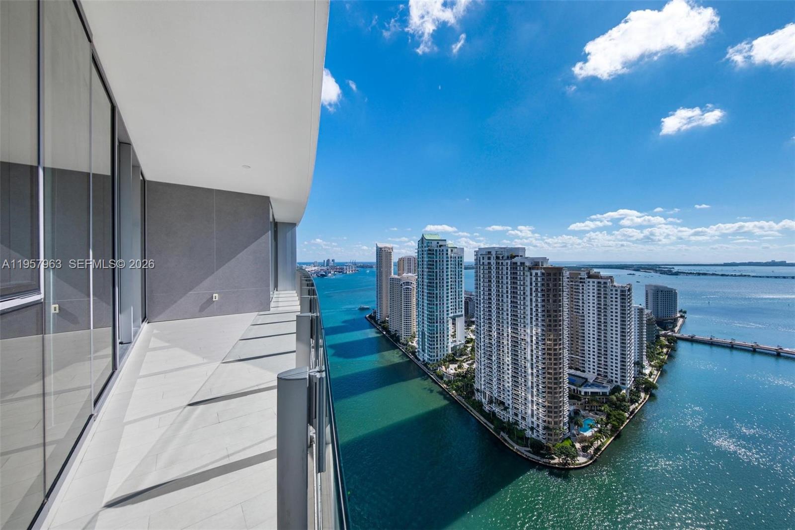 300 Biscayne Boulevard Way #3506W, Miami FL 33131
