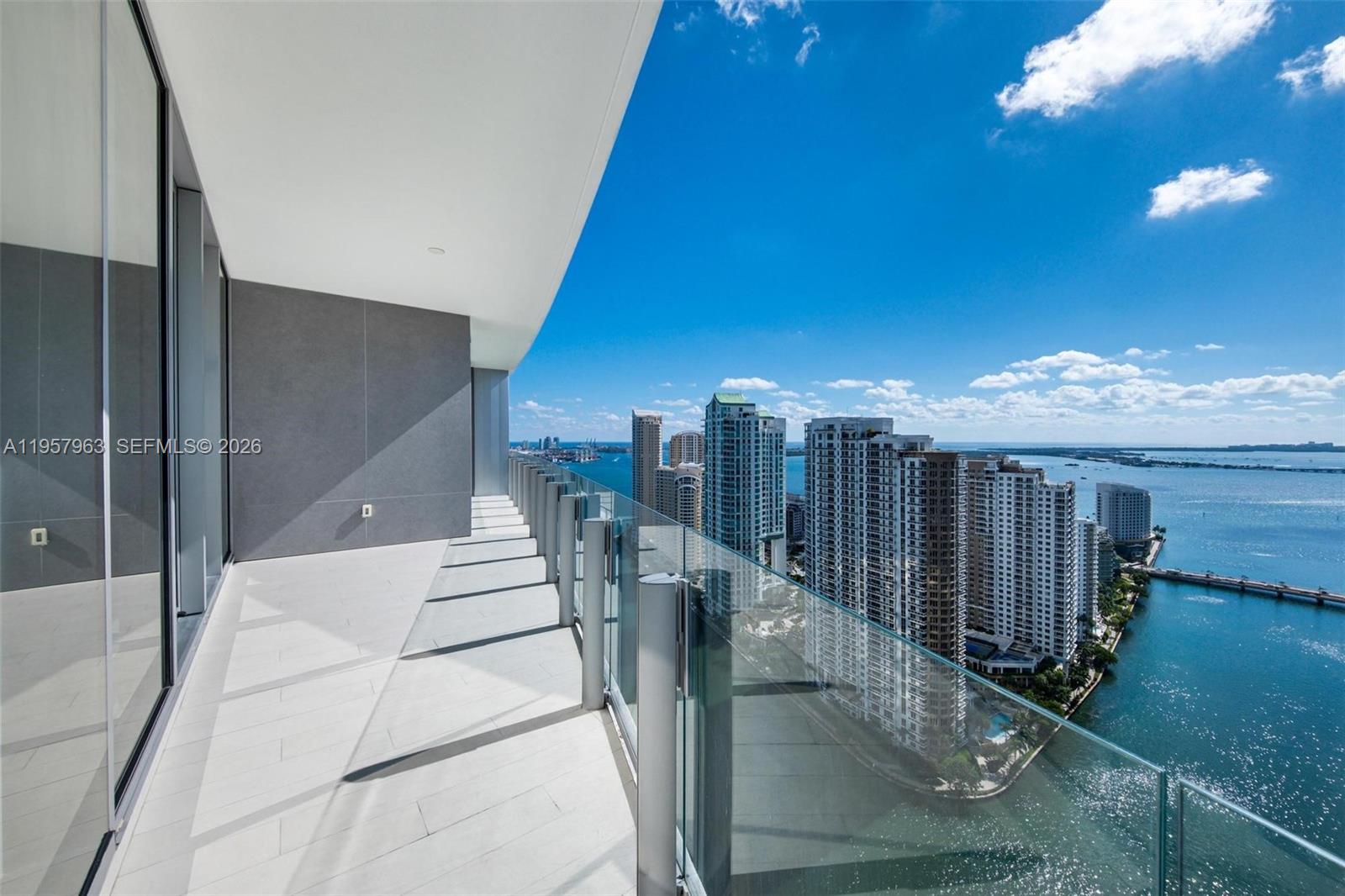 300 Biscayne Boulevard Way #3506W, Miami FL 33131