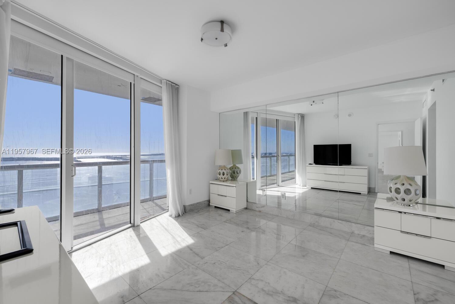 465 Brickell Ave #4003, Miami FL 33131