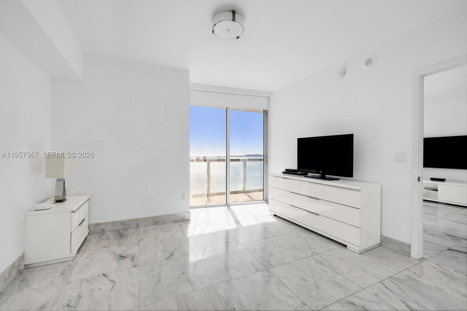 465 Brickell Ave #4003, Miami FL 33131