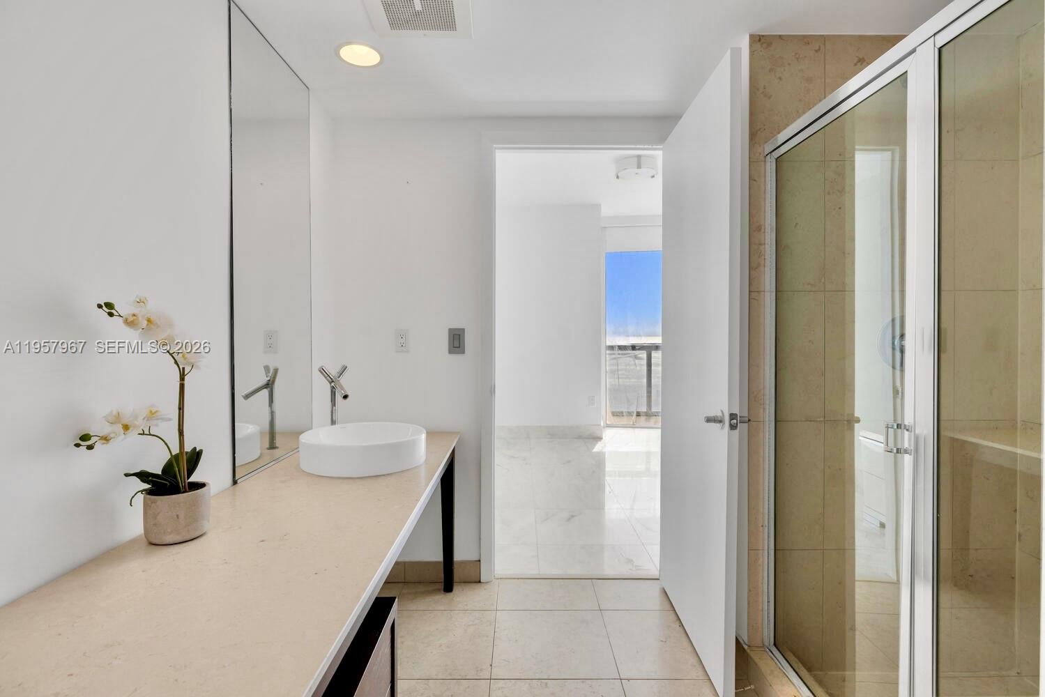 465 Brickell Ave #4003, Miami FL 33131
