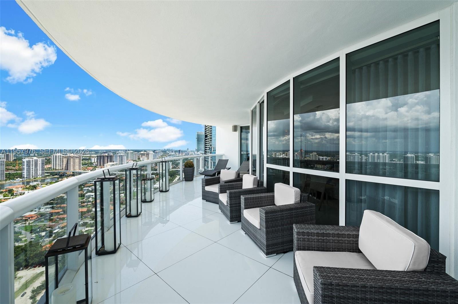 18201 Collins Ave #5201, Sunny Isles Beach FL 33160