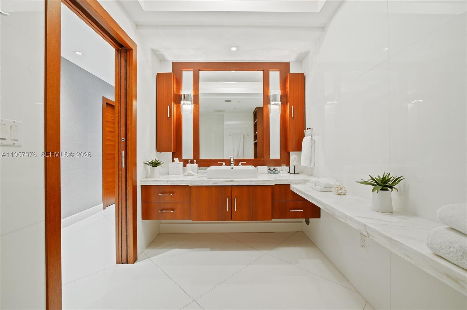 18201 Collins Ave #5201, Sunny Isles Beach FL 33160