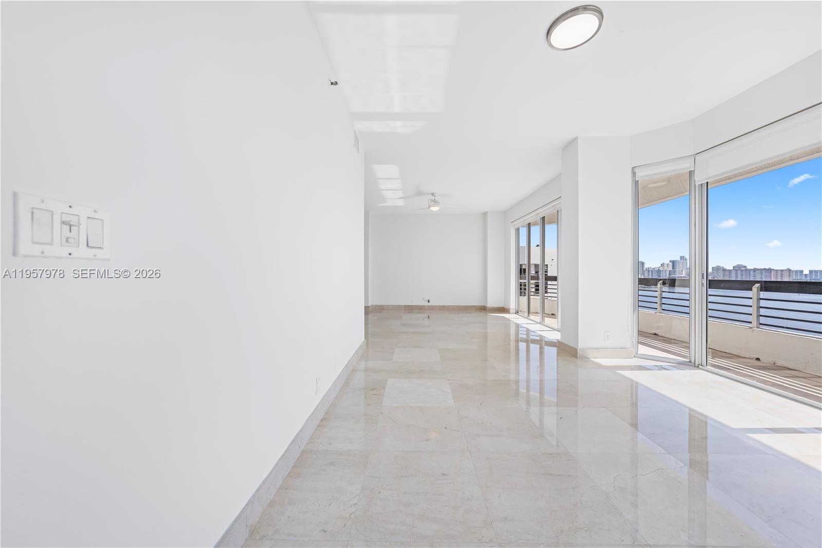 3600 Mystic Pointe Dr #PH6, Aventura FL 33180