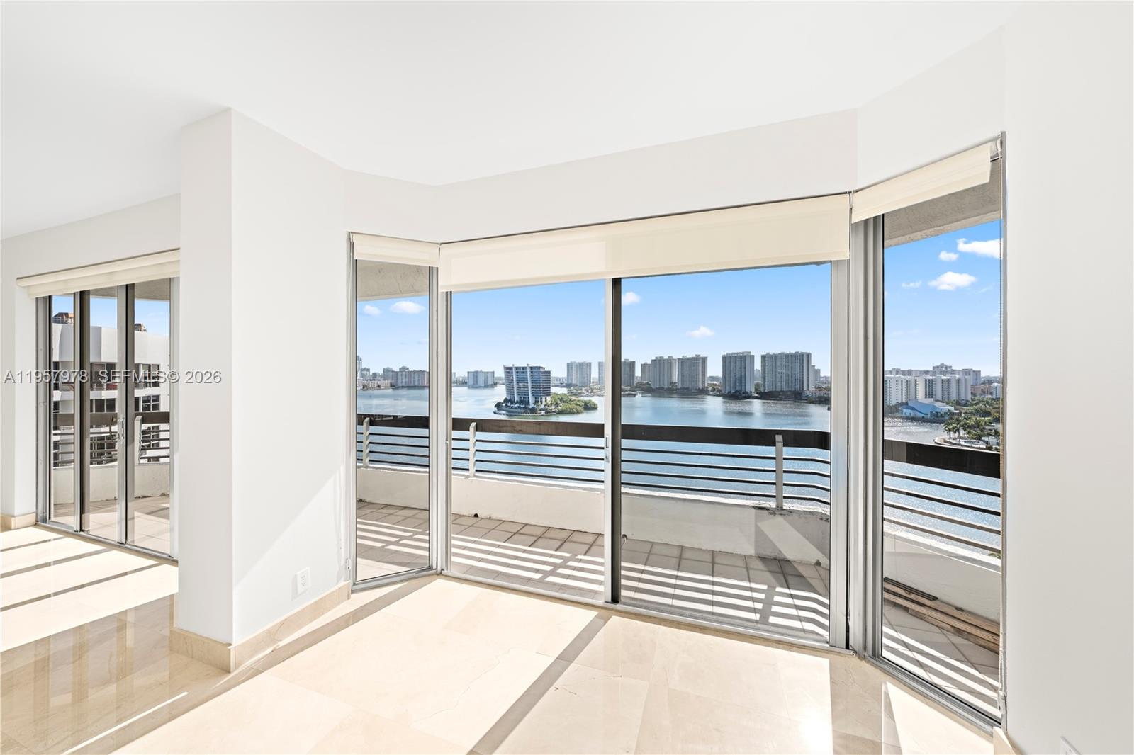 3600 Mystic Pointe Dr #PH6, Aventura FL 33180