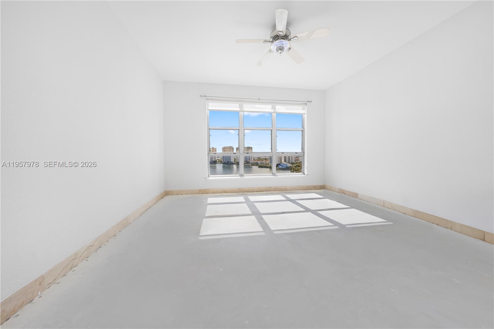 3600 Mystic Pointe Dr #PH6, Aventura FL 33180