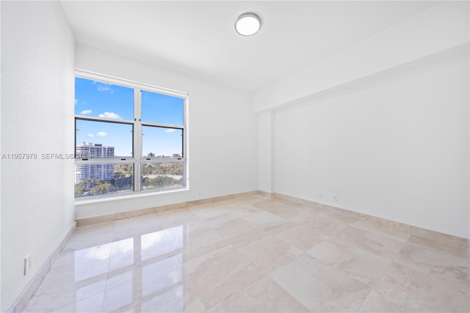 3600 Mystic Pointe Dr #PH6, Aventura FL 33180