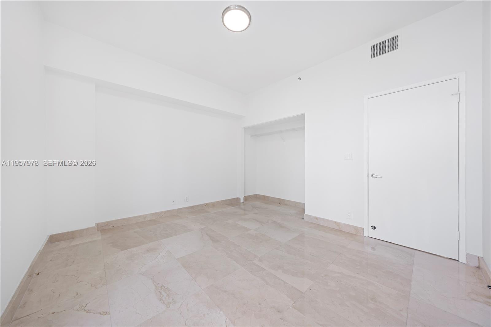 3600 Mystic Pointe Dr #PH6, Aventura FL 33180