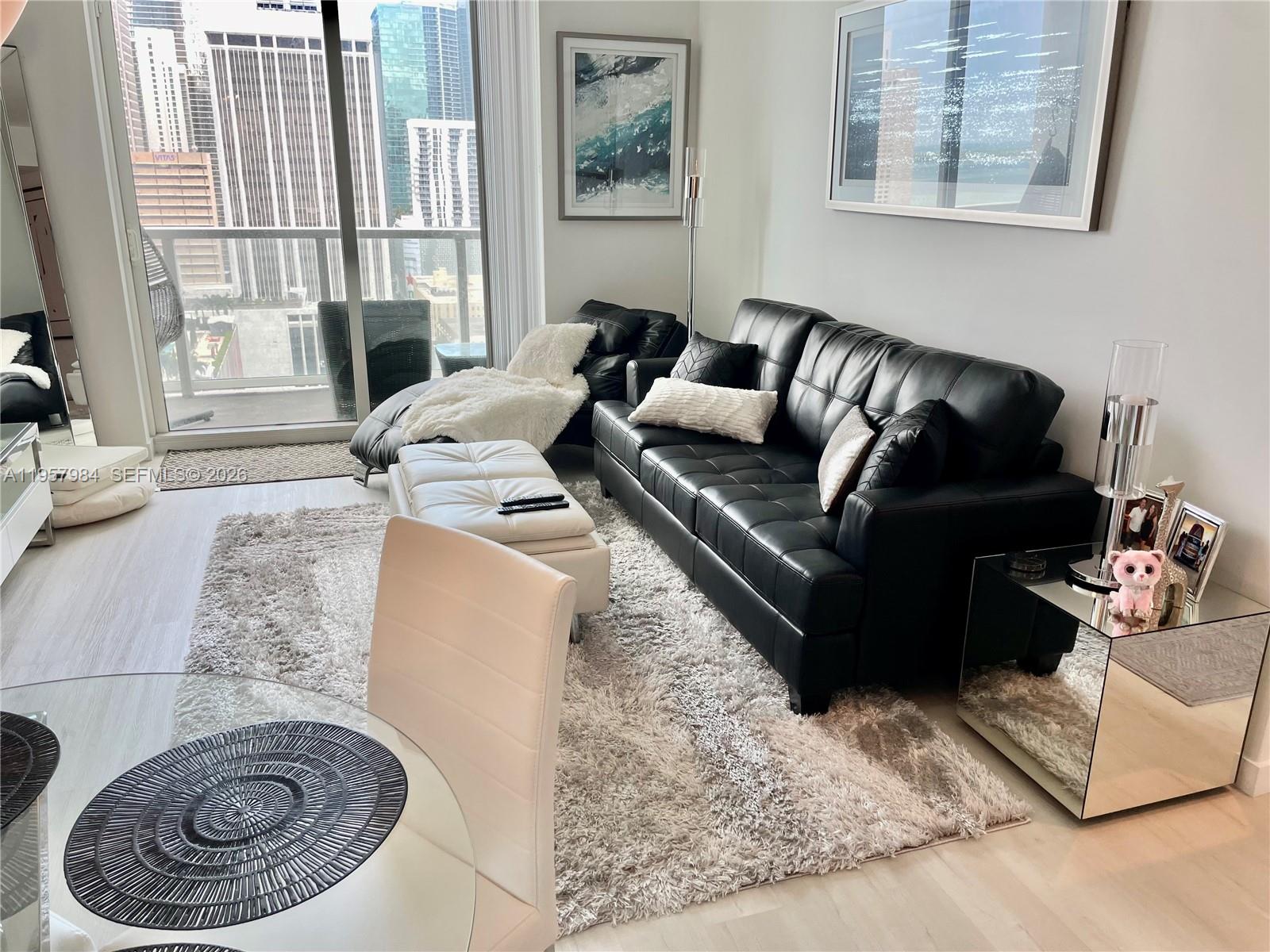 244 Biscayne Blvd #2309, Miami FL 33132