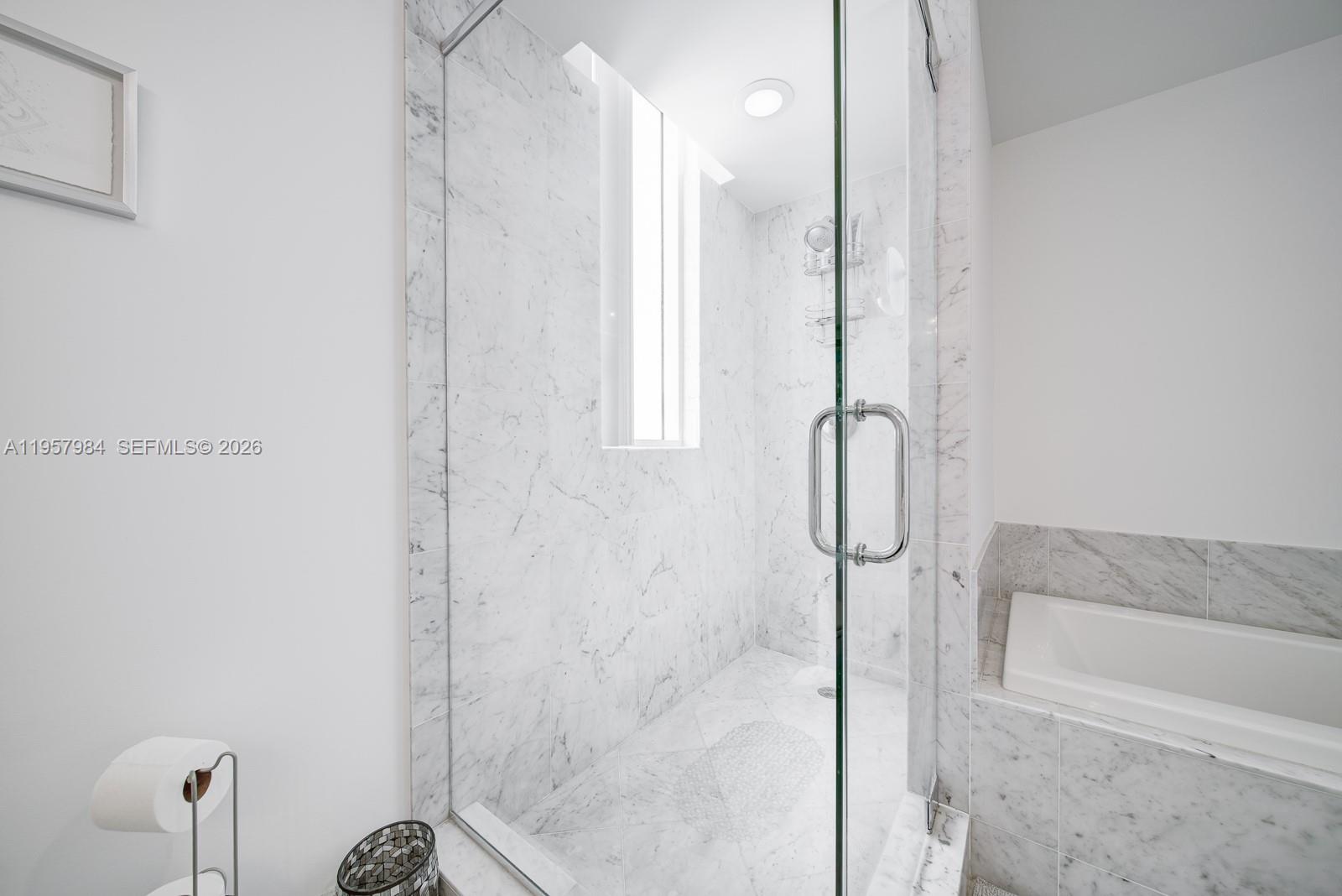 244 Biscayne Blvd #2309, Miami FL 33132