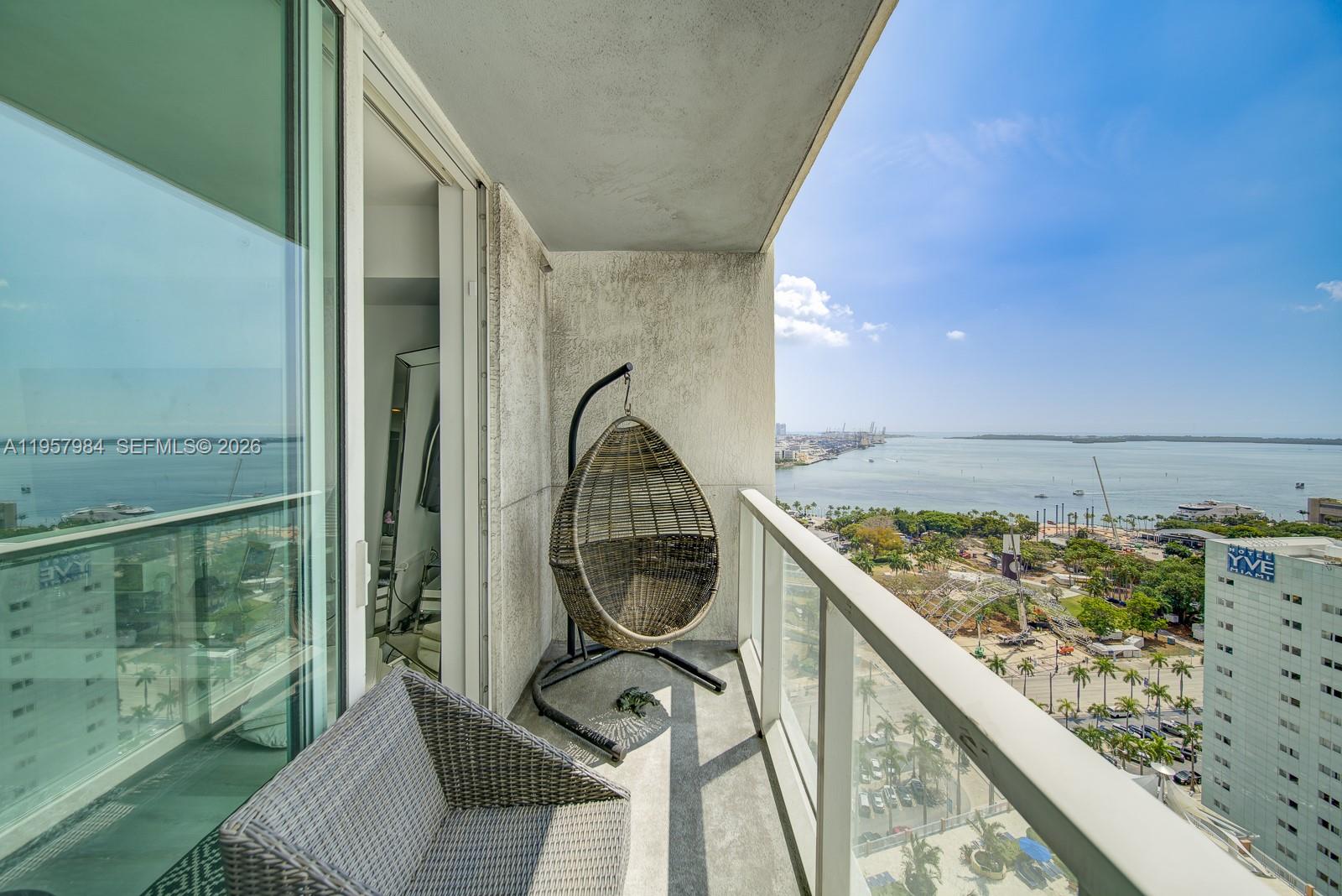 244 Biscayne Blvd #2309, Miami FL 33132