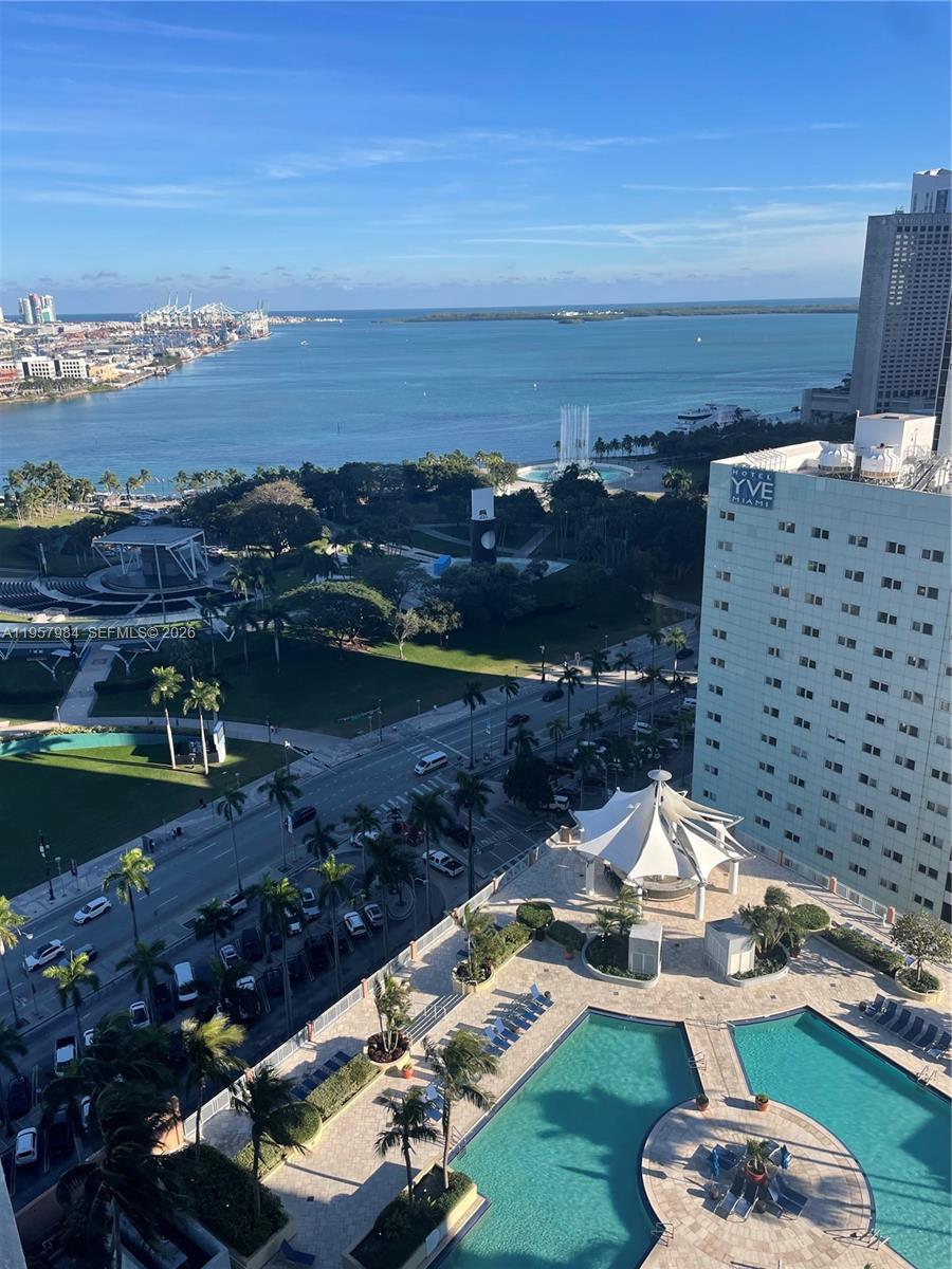 244 Biscayne Blvd #2309, Miami FL 33132