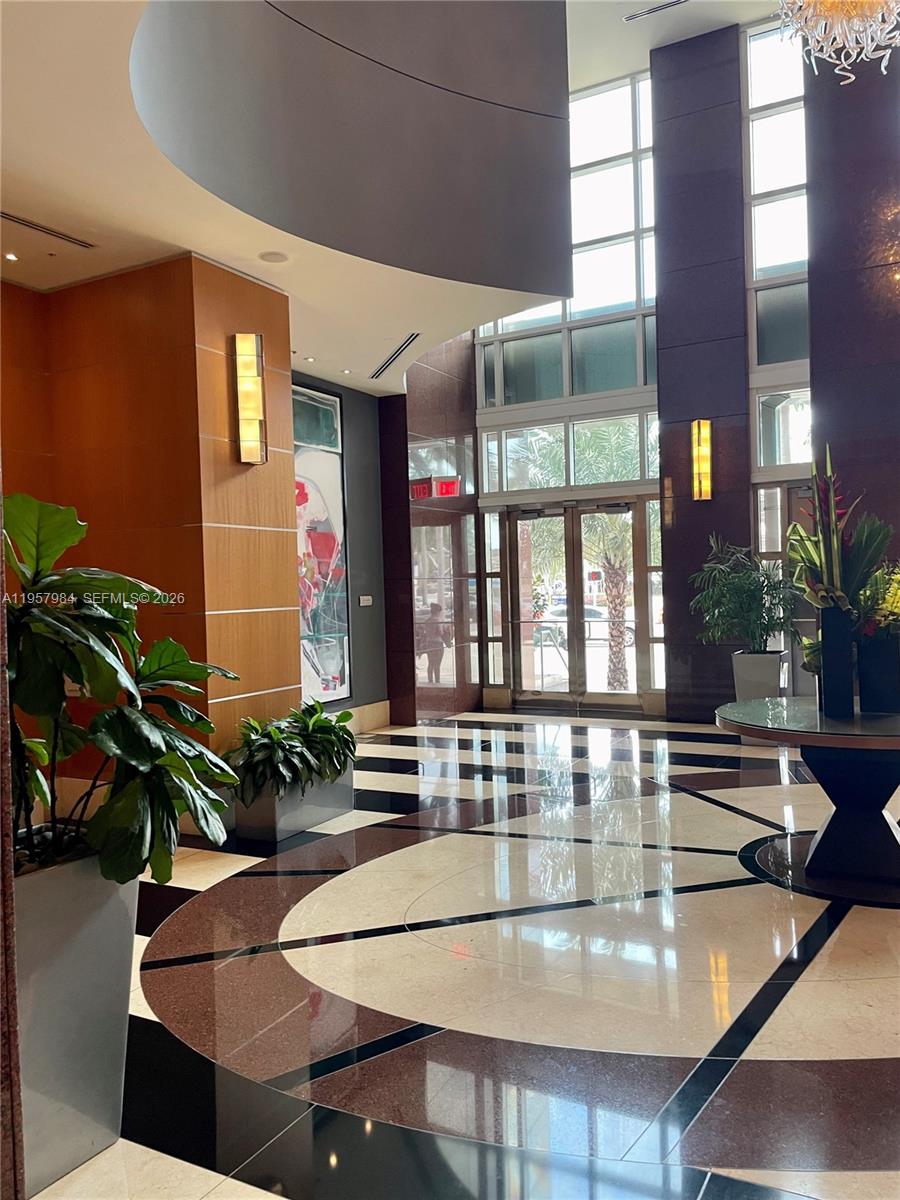 244 Biscayne Blvd #2309, Miami FL 33132
