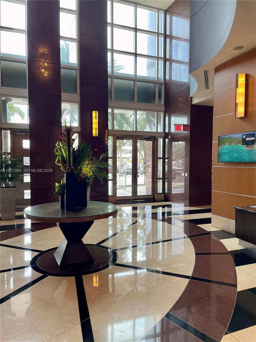 244 Biscayne Blvd #2309, Miami FL 33132