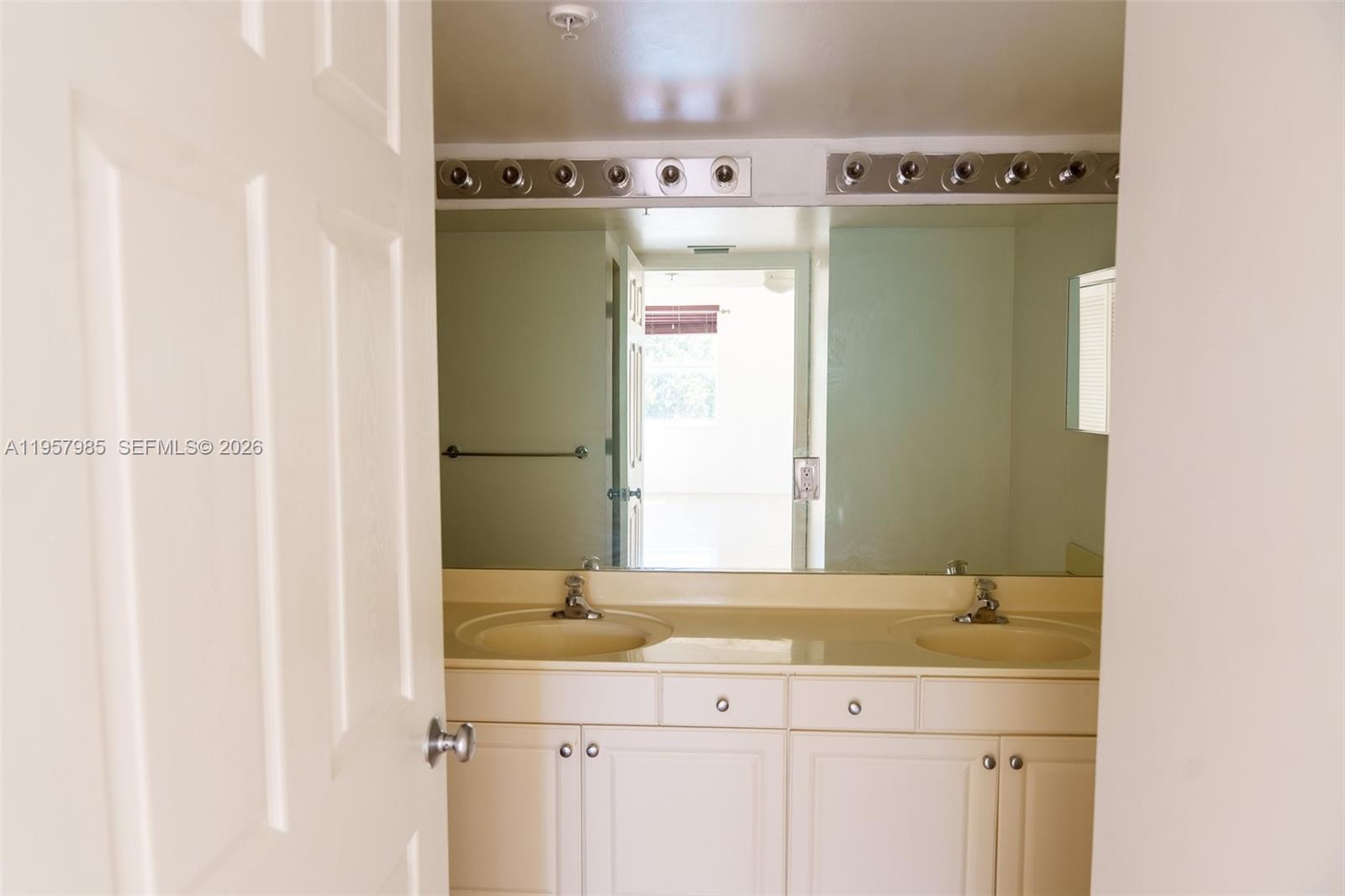 509 E Sheridan St #3083, Dania Beach FL 33004
