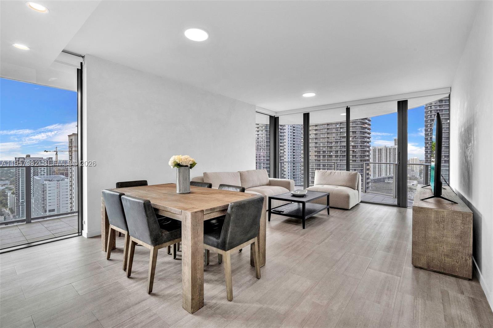 1000 Brickell Plz #3112, Miami FL 33131