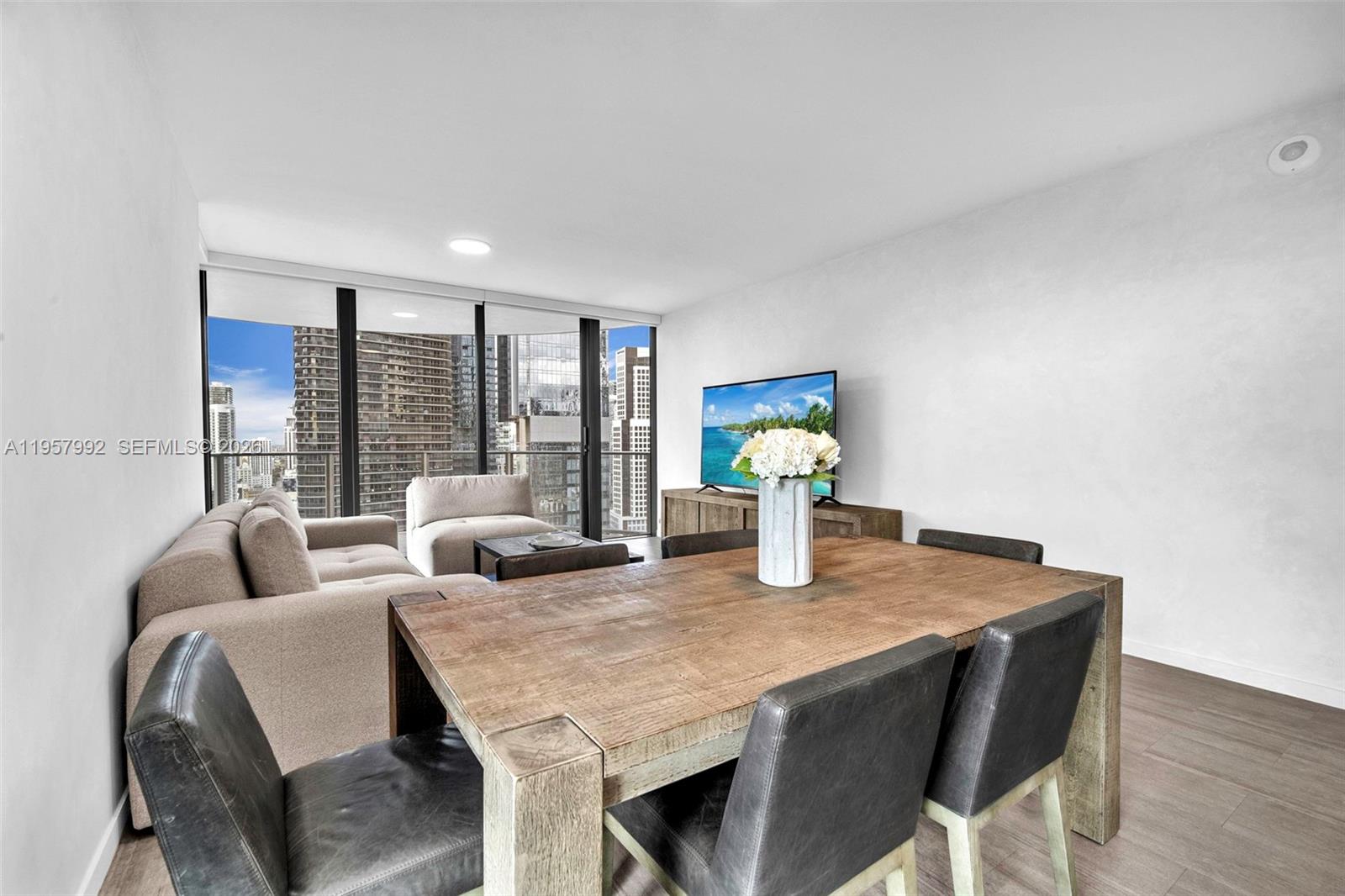 1000 Brickell Plz #3112, Miami FL 33131