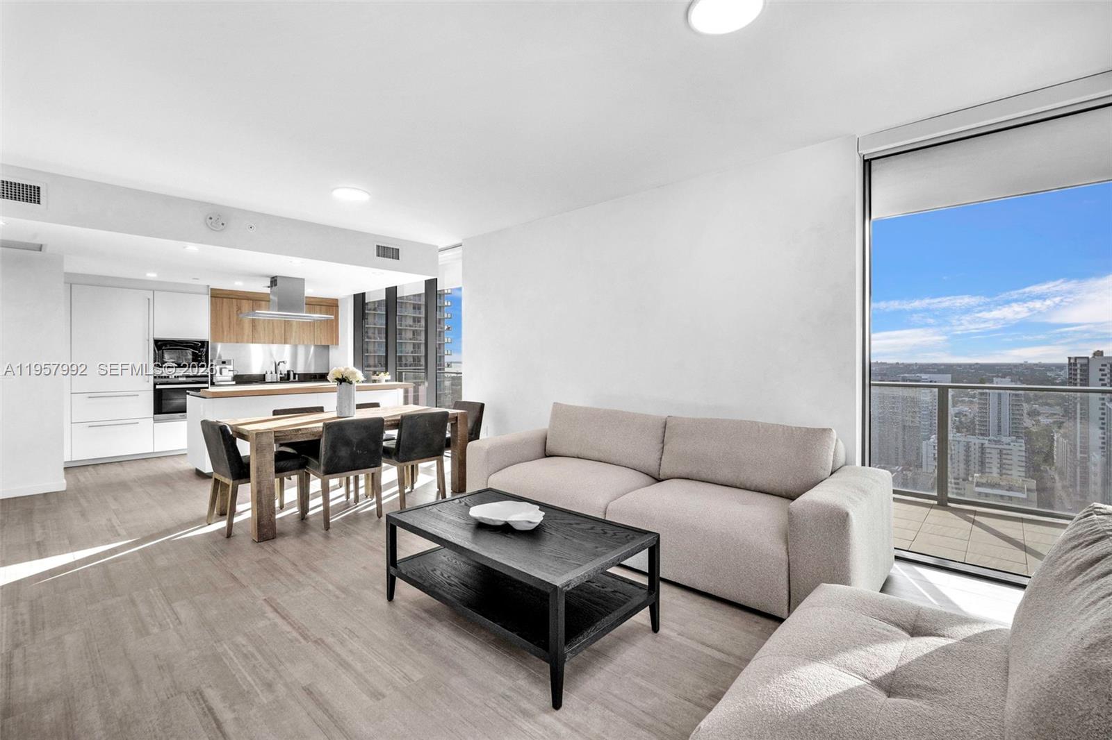 1000 Brickell Plz #3112, Miami FL 33131