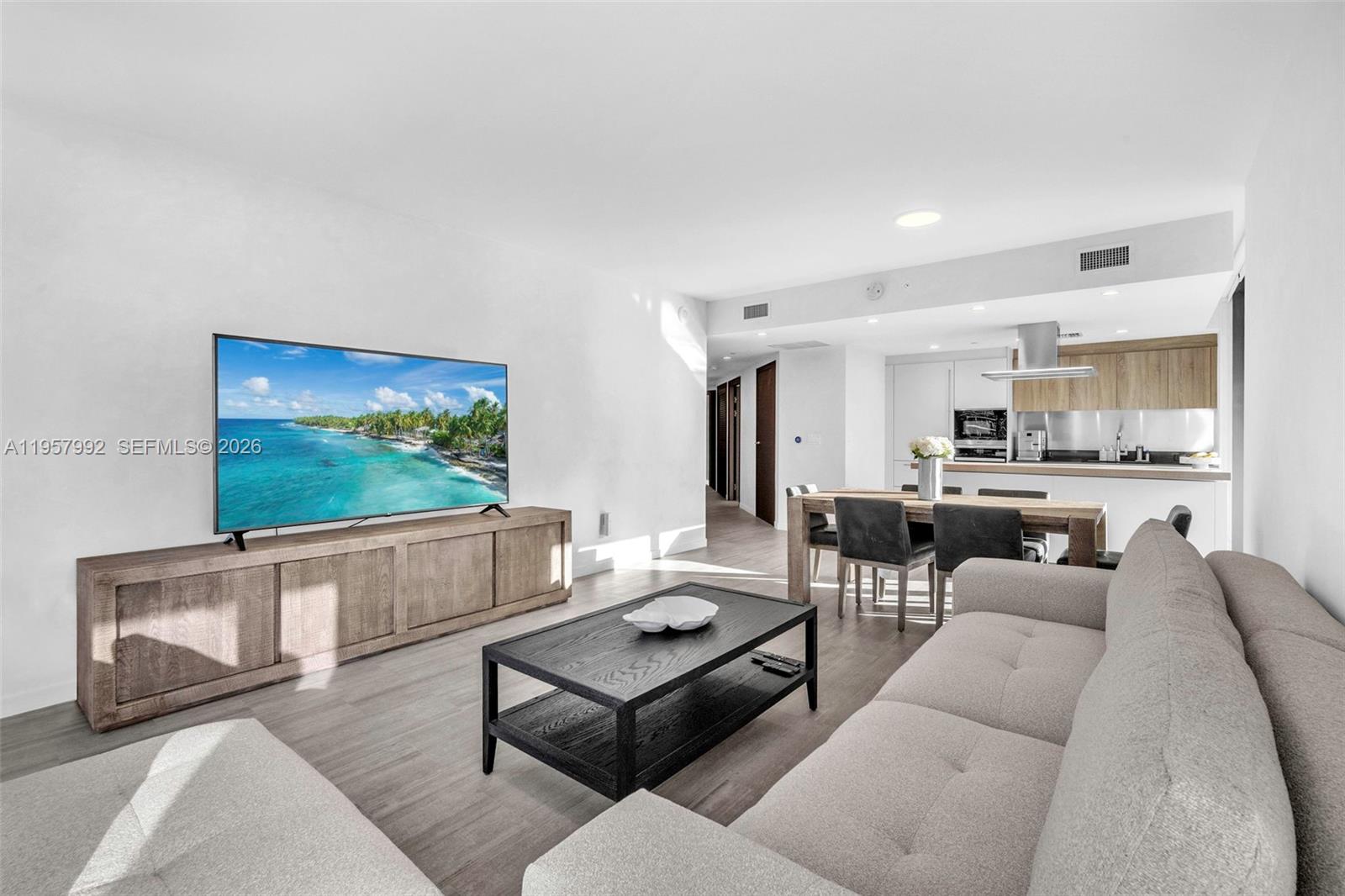 1000 Brickell Plz #3112, Miami FL 33131