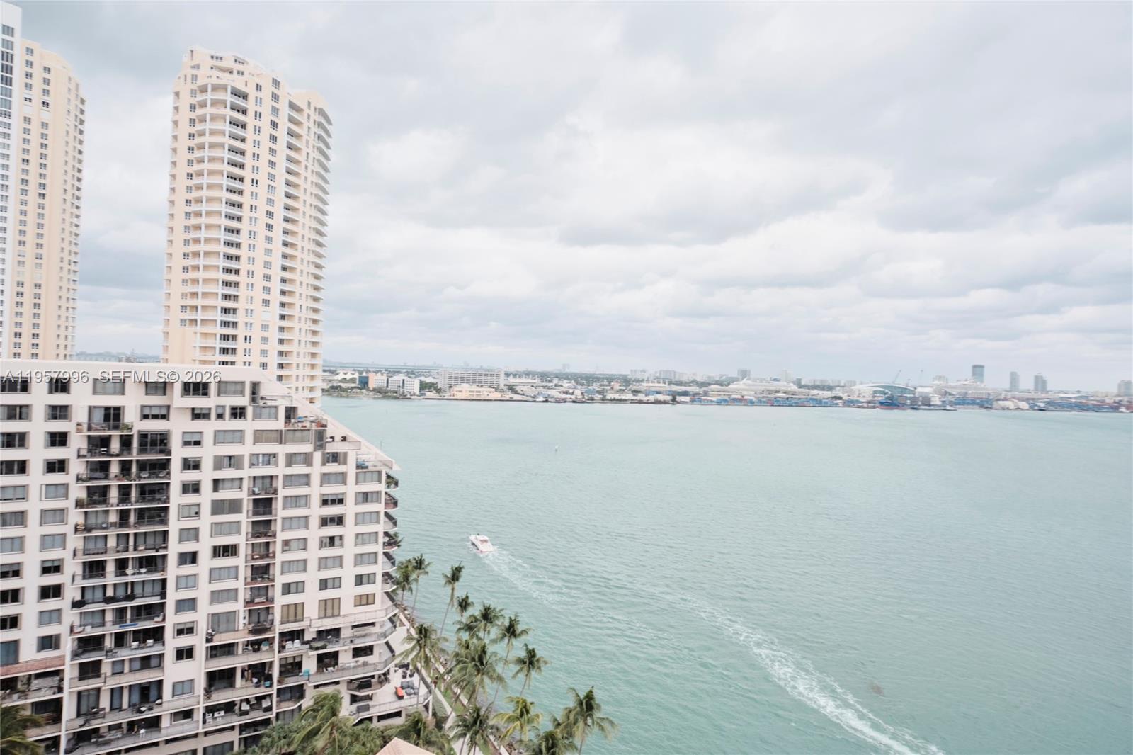 520 Brickell Key Dr #A1904, Miami FL 33131