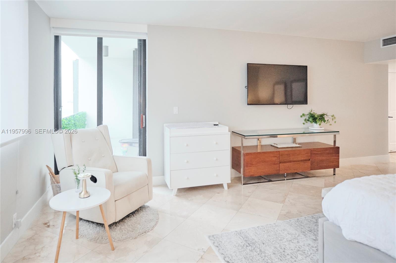 520 Brickell Key Dr #A1904, Miami FL 33131
